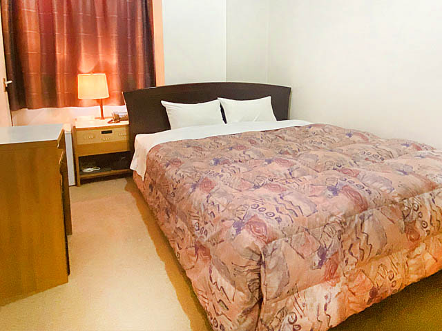 ホテルオークニのダブルルーム