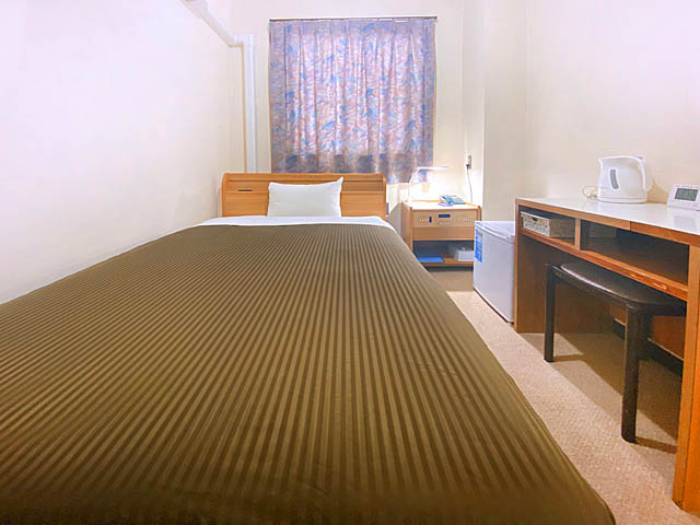 ホテルオークニのシングルルーム